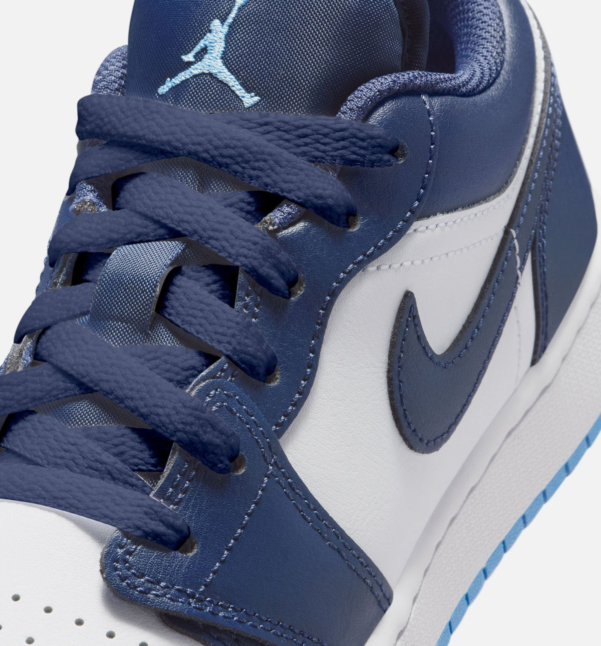 Air Jordan 1 Low Grade School Lifestyle Shoe – Midnight Navy/University Blue/White