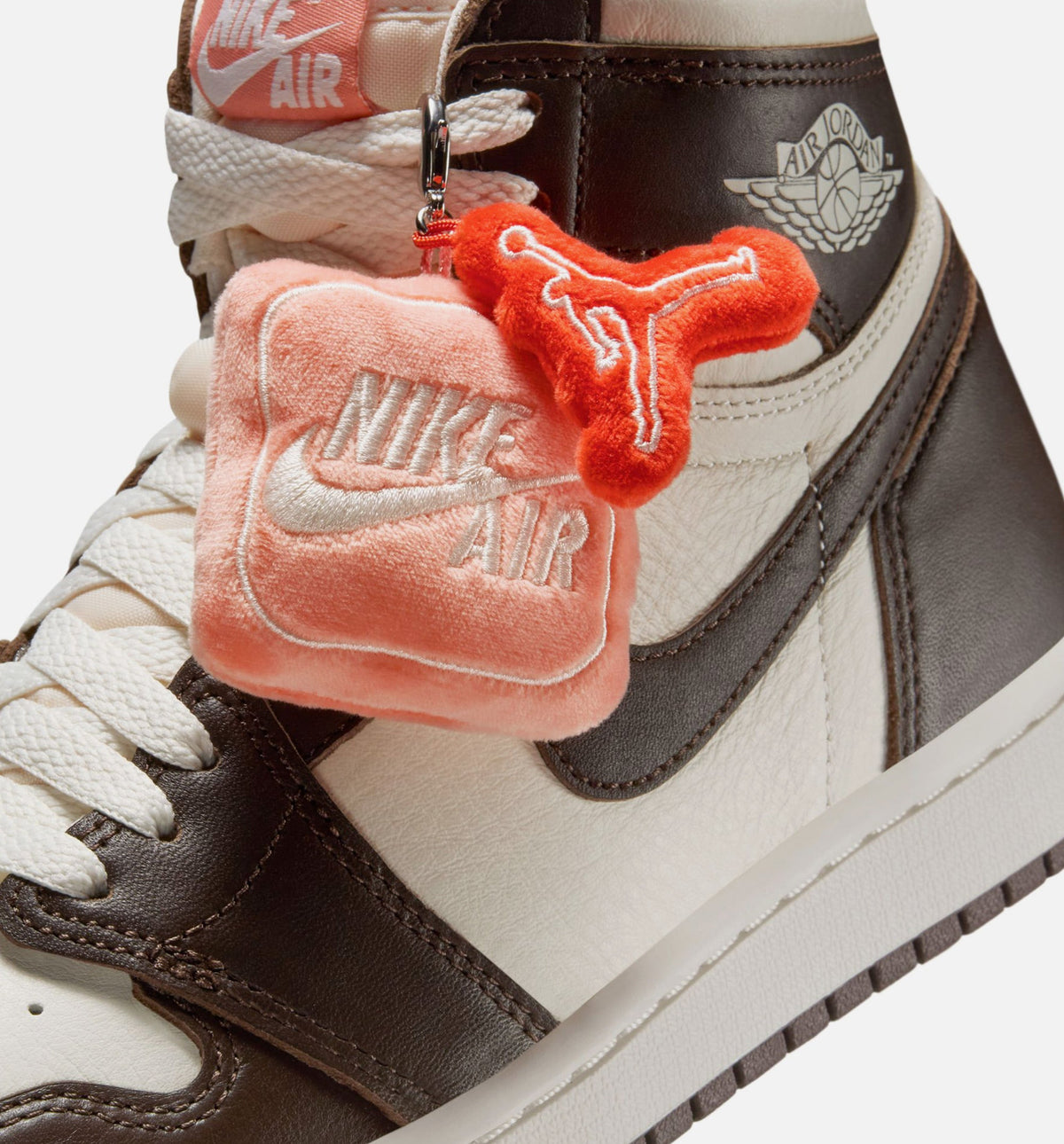 Air Jordan 1 Retro High OG Women’s Lifestyle Shoe – Baroque Brown/Light Madder Root/Sail