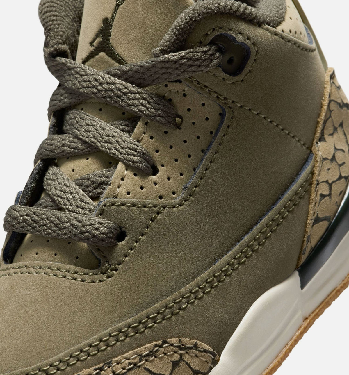 Air Jordan 3 Retro Medium Olive Infant/Toddler Lifestyle Shoe – Medium Olive/Sequoia/Neutral Olive/Sail