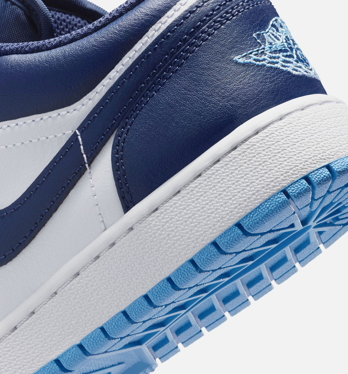 Air Jordan 1 Low Grade School Lifestyle Shoe – Midnight Navy/University Blue/White