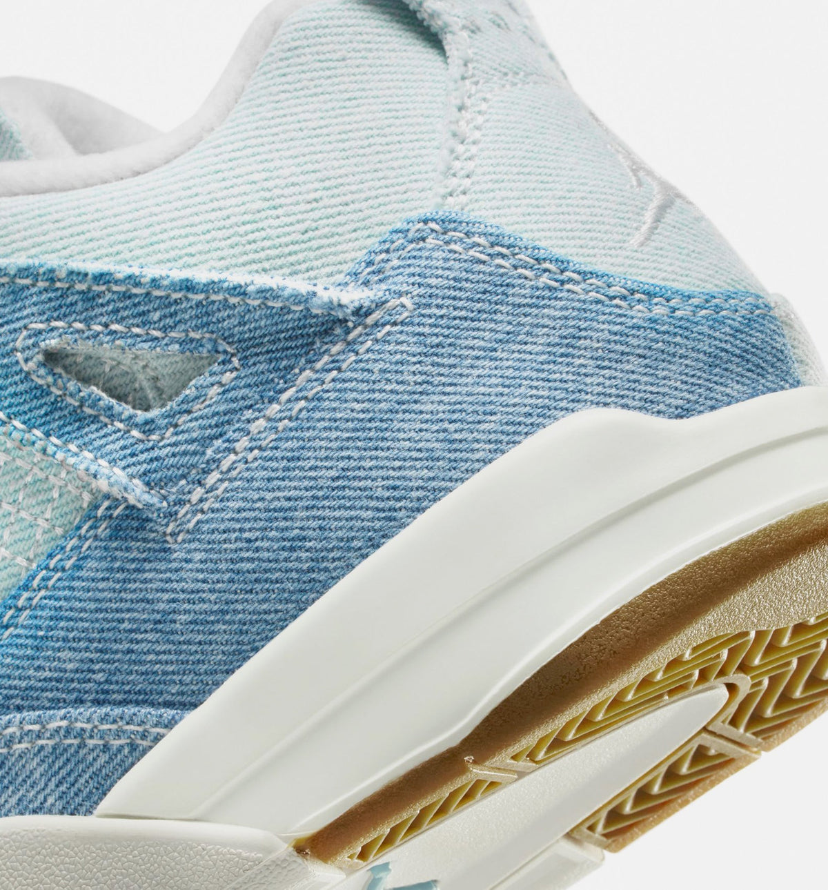 Air Jordan 4 Retro Worn Blue Preschool Lifestyle Shoe – Sail/Worn Blue/Metallic Gold