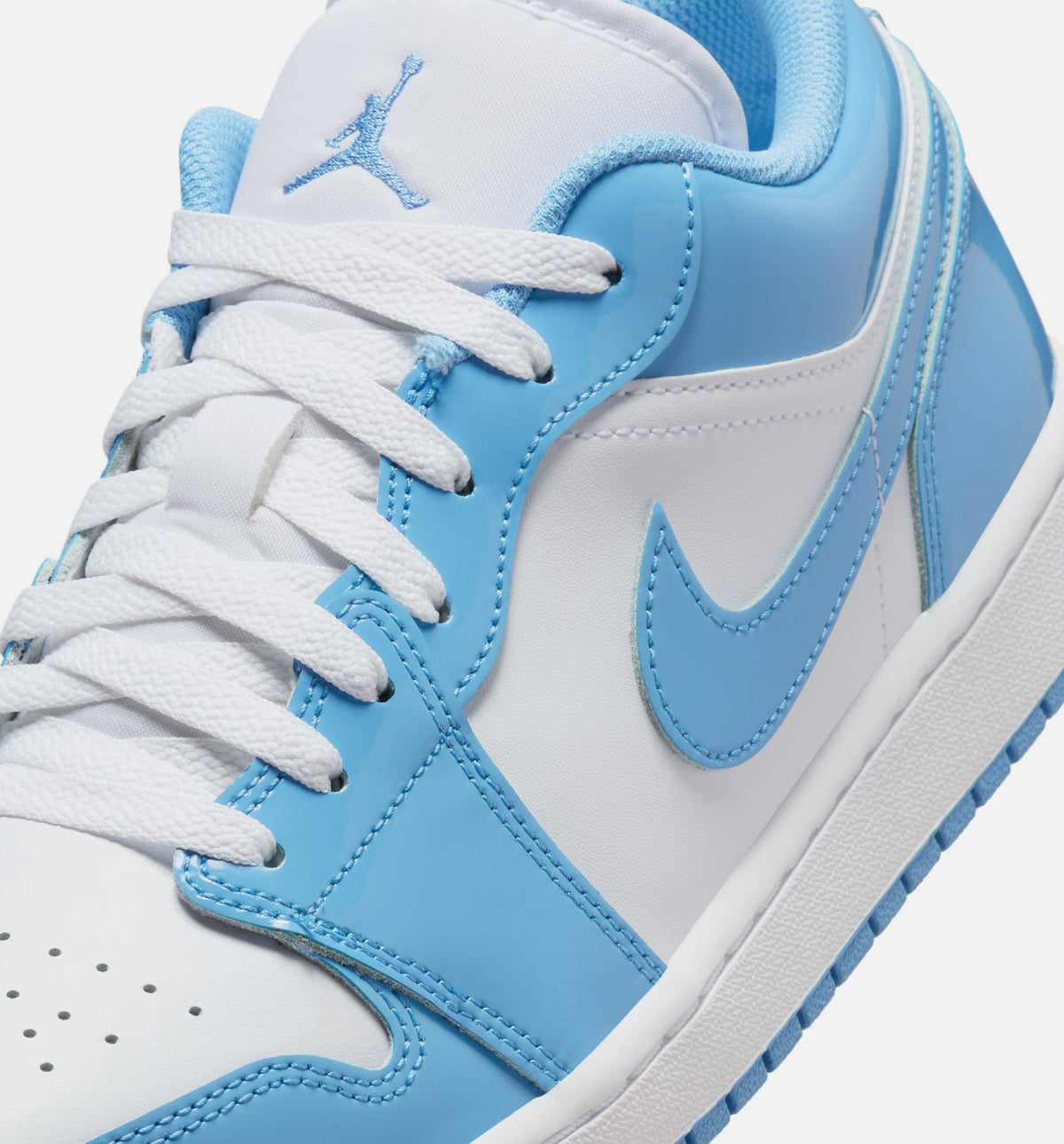 Air Jordan 1 Retro Low Legend Blue Men’s Lifestyle Shoe – Legend Blue/White
