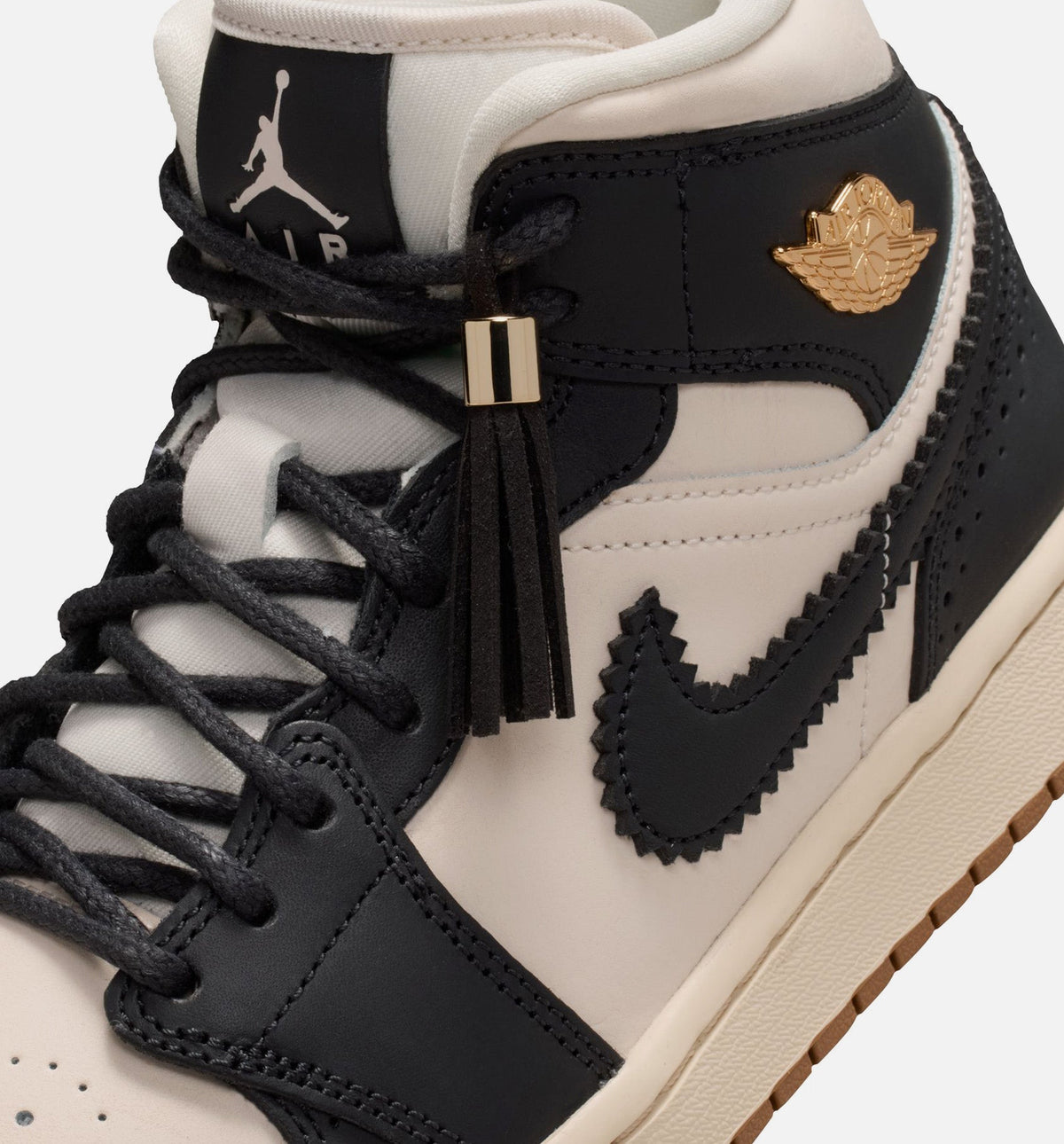 Air Jordan 1 Mid SE Women’s Lifestyle Shoe – Off-Noir/Chalk/Pearl White